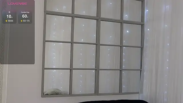 SarahRaynex's Live XXX Chat