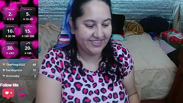 EMILY-NESSA 라이브 XXX 채팅