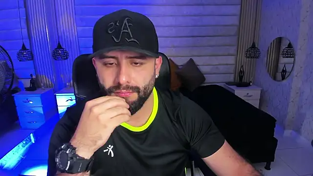 دردشة jhon_bear03 الجنسية المباشرة