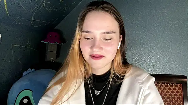 Chat +18 de CarmelaLiebherr ao vivo