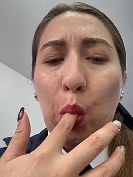 _Susy-Office1's Live XXX Chat