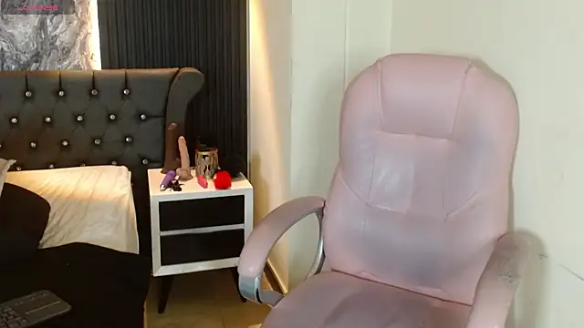 Chat XXX ao vivo de Lolagolden1