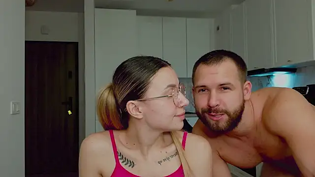 reallove_x Adlı Modelin Web Kamerası Şovu