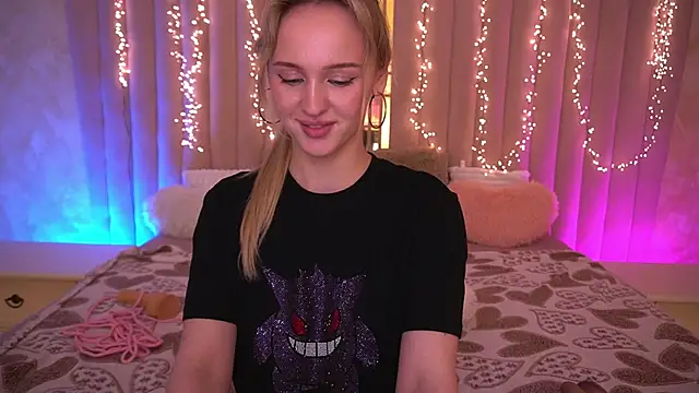 LylaYeess Chat XXX live