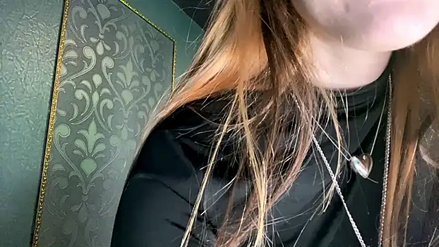 CarmelaLiebherr: онлайн-секс-чат