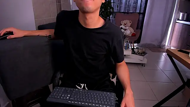 ghatto_cmilkpunch – Naživo XXX chat