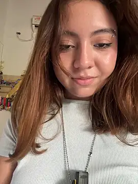 Bonni_lohan 在線直播表演