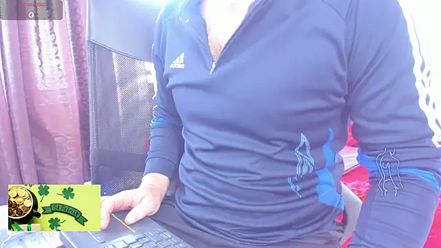 michacosio: онлайн-секс-чат