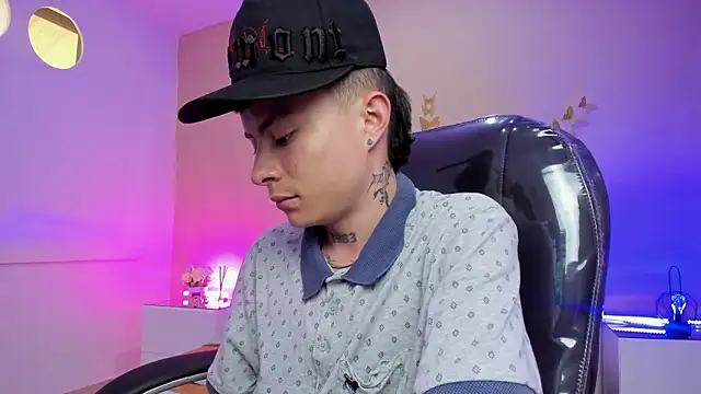 Nascary_Fox Live XXX-chat