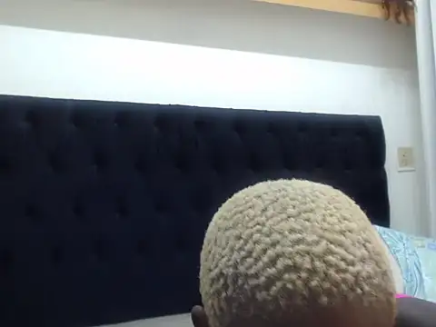 Онлайн чат XXX BootySoYummyX