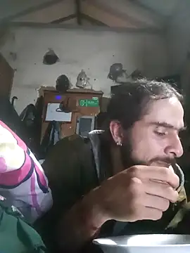 hairy_mannn – Live XXX-chat