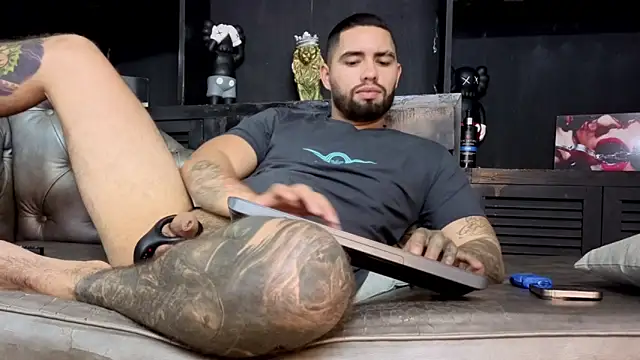 matteosantosのライブXXXチャット