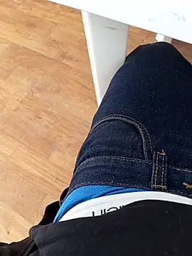 Dannyel2020 élő XXX-chatje