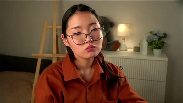 NelleMihalko Adlı Modelin Canlı XXX Sohbeti