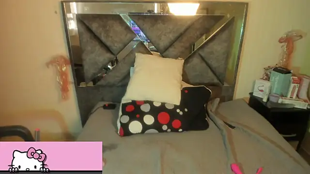 Mss_Meloddy Chat XXX in diretta