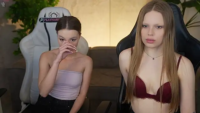 دردشة Charlotte_Dreams الجنسية المباشرة