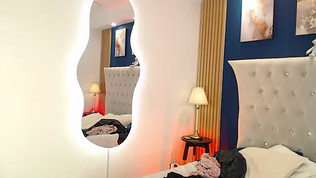 GloryShine Adlı Modelin Canlı XXX Sohbeti