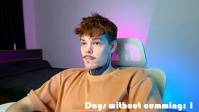 DENIS_HERE Live XXX Chat