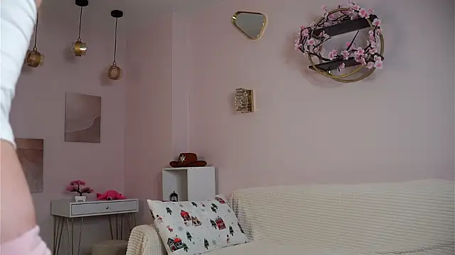 SunnivaCovil's Live XXX Chat