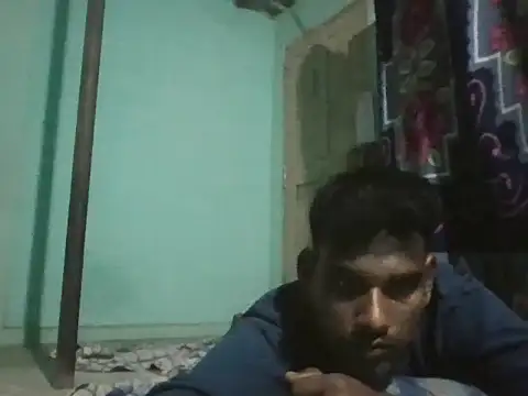 Tamilgud23 élő XXX-chatje