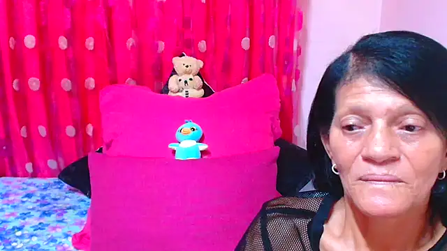 Webkamerová show SLUTTYROXY