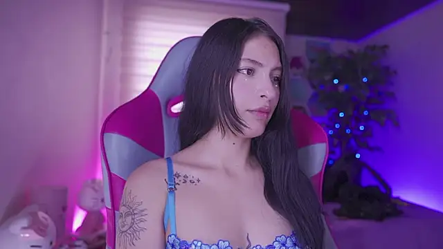 Rebecah_1 লাইভ XXX চ্যাট