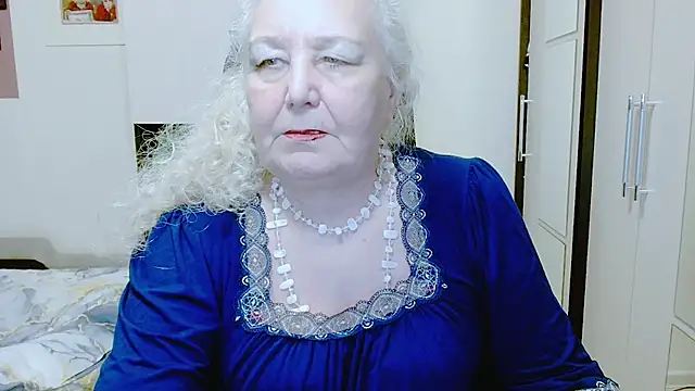 GrannyAlisa webkamerás műsora