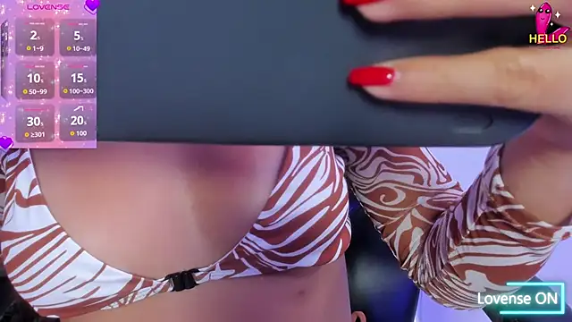 CarolineFyre – Live XXX-chat