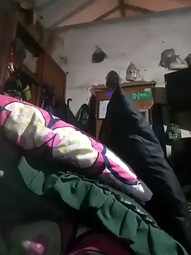 hairy_mannn Show in webcam