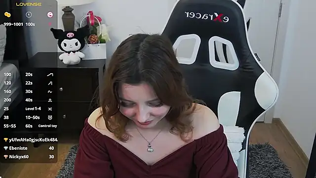 pretty_little_thing Chat XXX in diretta