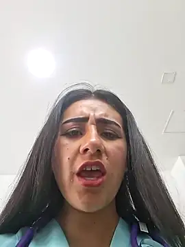 Онлайн чат XXX CAROLINE__07