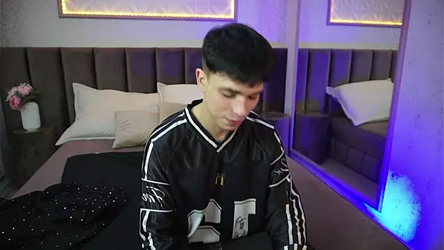 ClarkBev Live XXX Chat