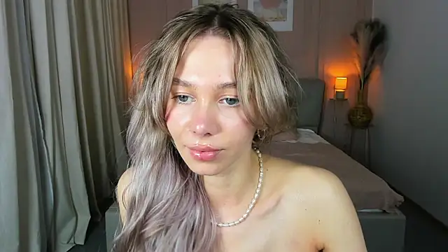 LuluAlis: απευθείας συνομιλία ΧΧΧ