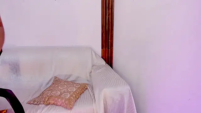 lilahSweet: онлайн-секс-чат