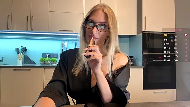 SoftnessMila live XXX chat