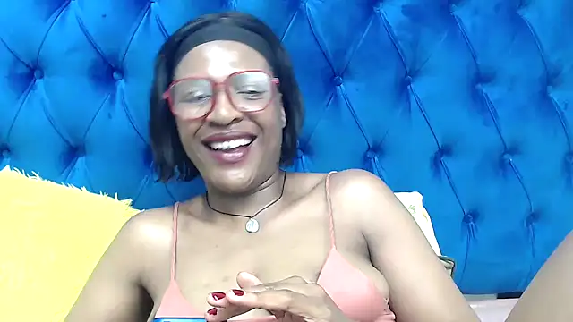 SpicyQueenxxxx élő XXX-chatje