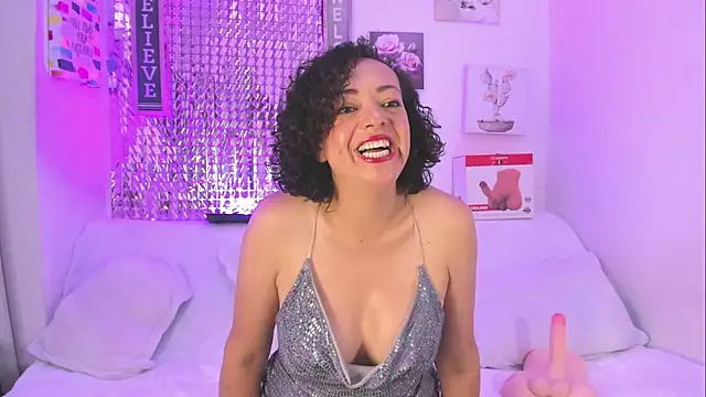 Chatroom XXX en direct de AnaDalila_Latina