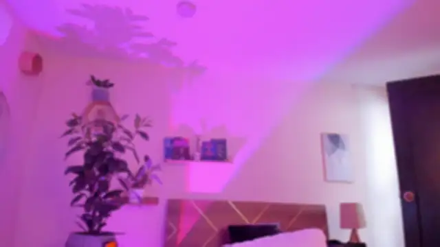 YariRose Chat XXX live