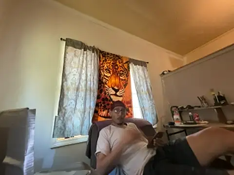 ThrowedWorldWide's Live XXX Chat