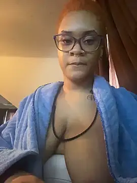 Онлайн чат XXX nickytheehawtie