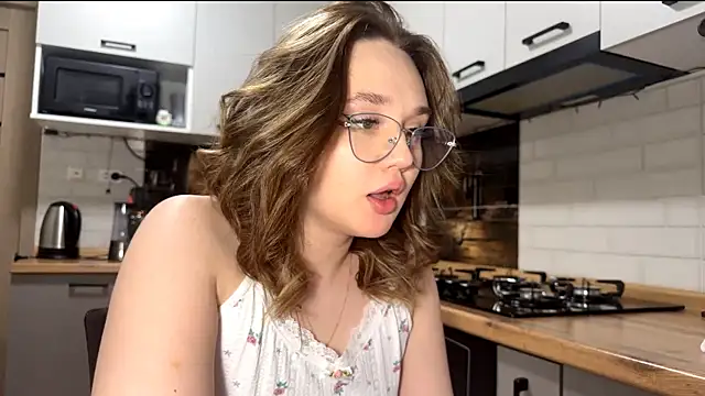 Chat +18 de AinaSmith ao vivo