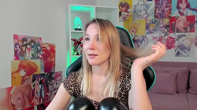 دردشة ElaraVoltage الجنسية المباشرة