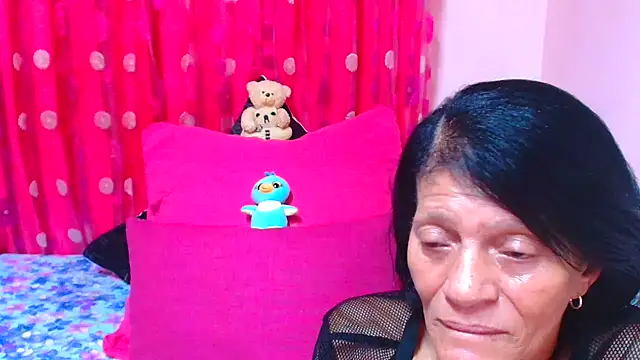 SLUTTYROXY: онлайн-секс-чат