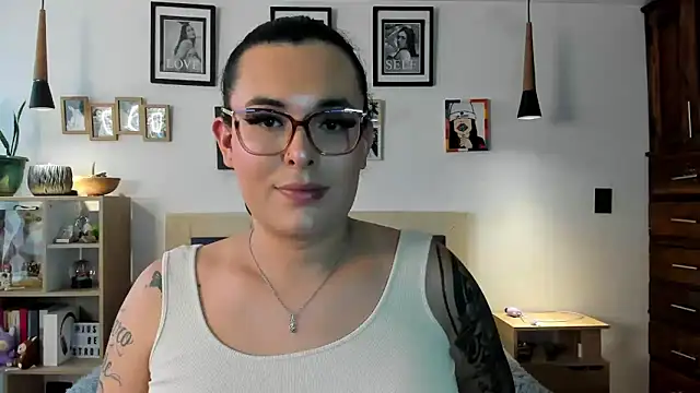 naty_pink's Live XXX Chat