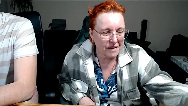 دردشة JoannaAndNeighbour الجنسية المباشرة