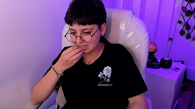 Nathaly_dsのライブXXXチャット