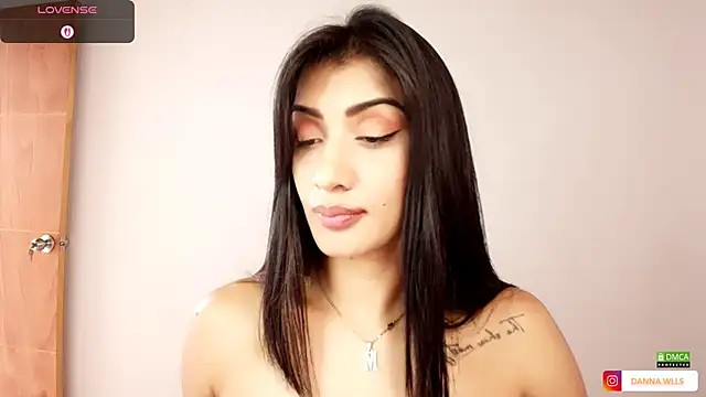 Dannawells 现场XXX聊天