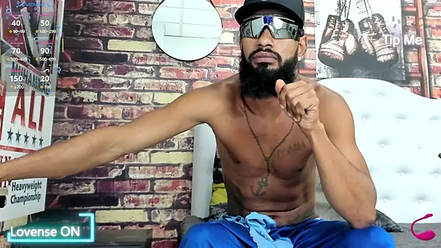 XXX chat uživo modela Damian_Shakur