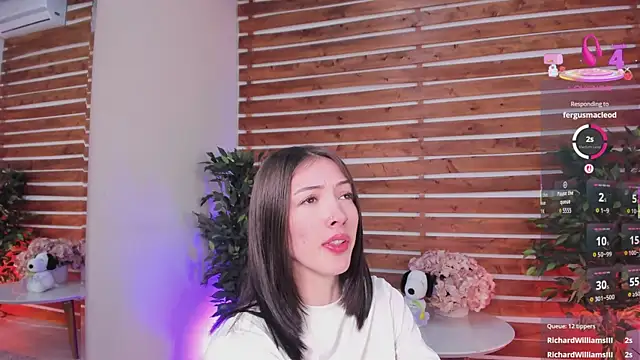 yen_lo_ Chat XXX in diretta