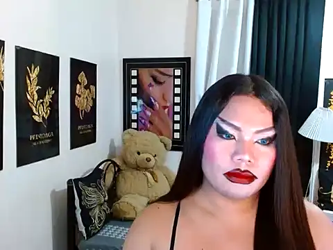 TSbrianaHugeCock Webcamshow